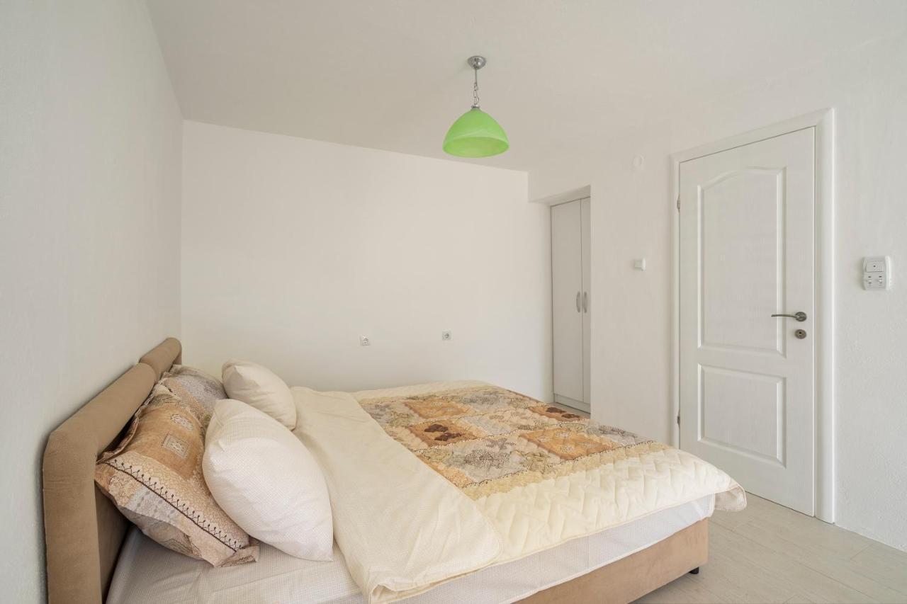 Apartments Natali Бар Экстерьер фото