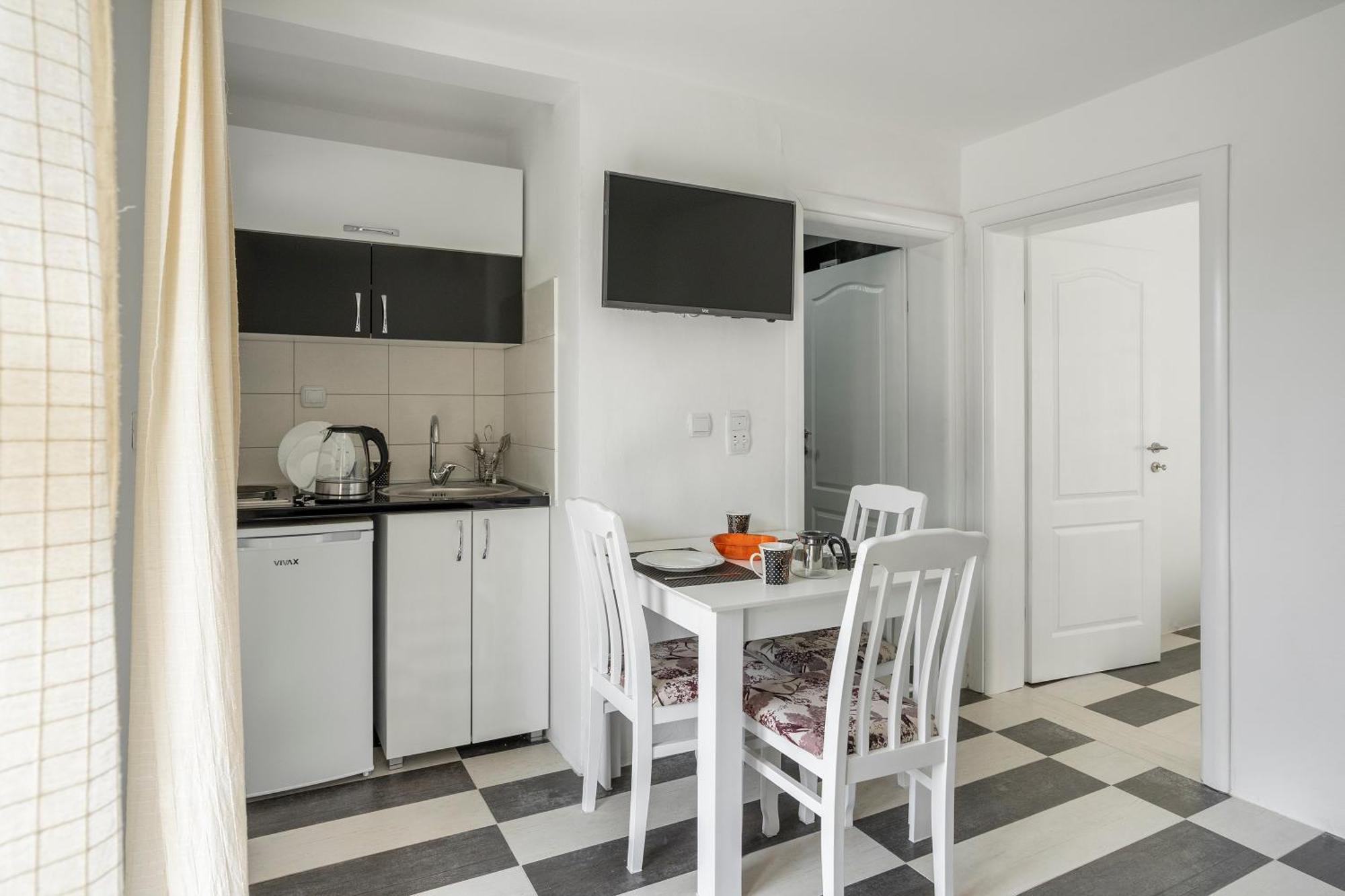 Apartments Natali Бар Экстерьер фото