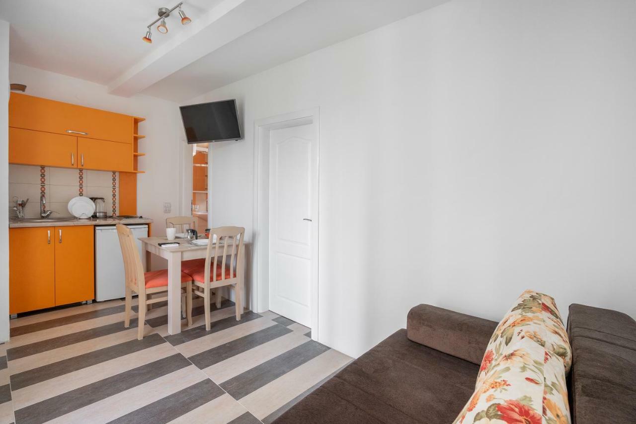 Apartments Natali Бар Экстерьер фото