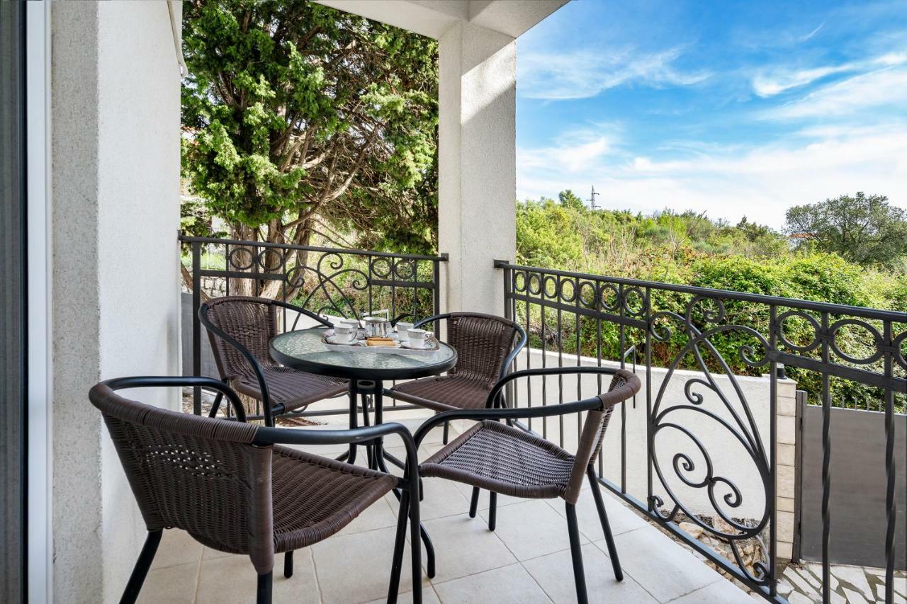 Apartments Natali Бар Экстерьер фото